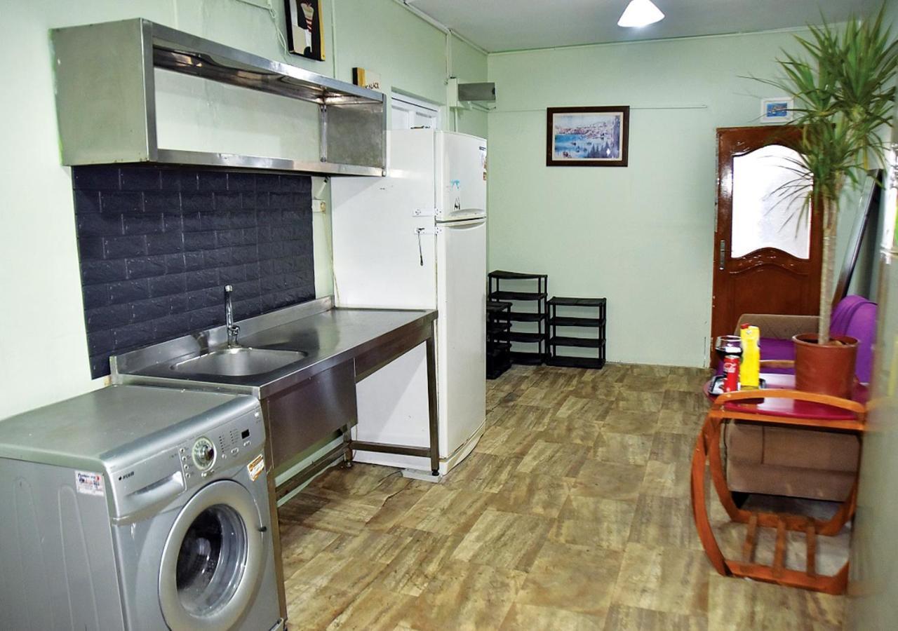 Nostalji Hostel Istanbul Bagian luar foto