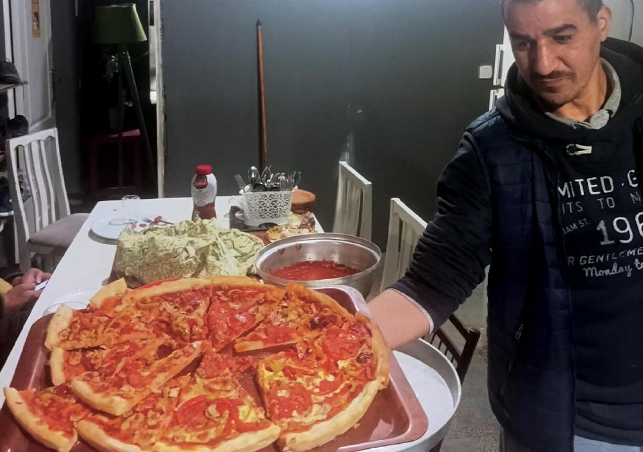 Nostalji Hostel Istanbul Bagian luar foto