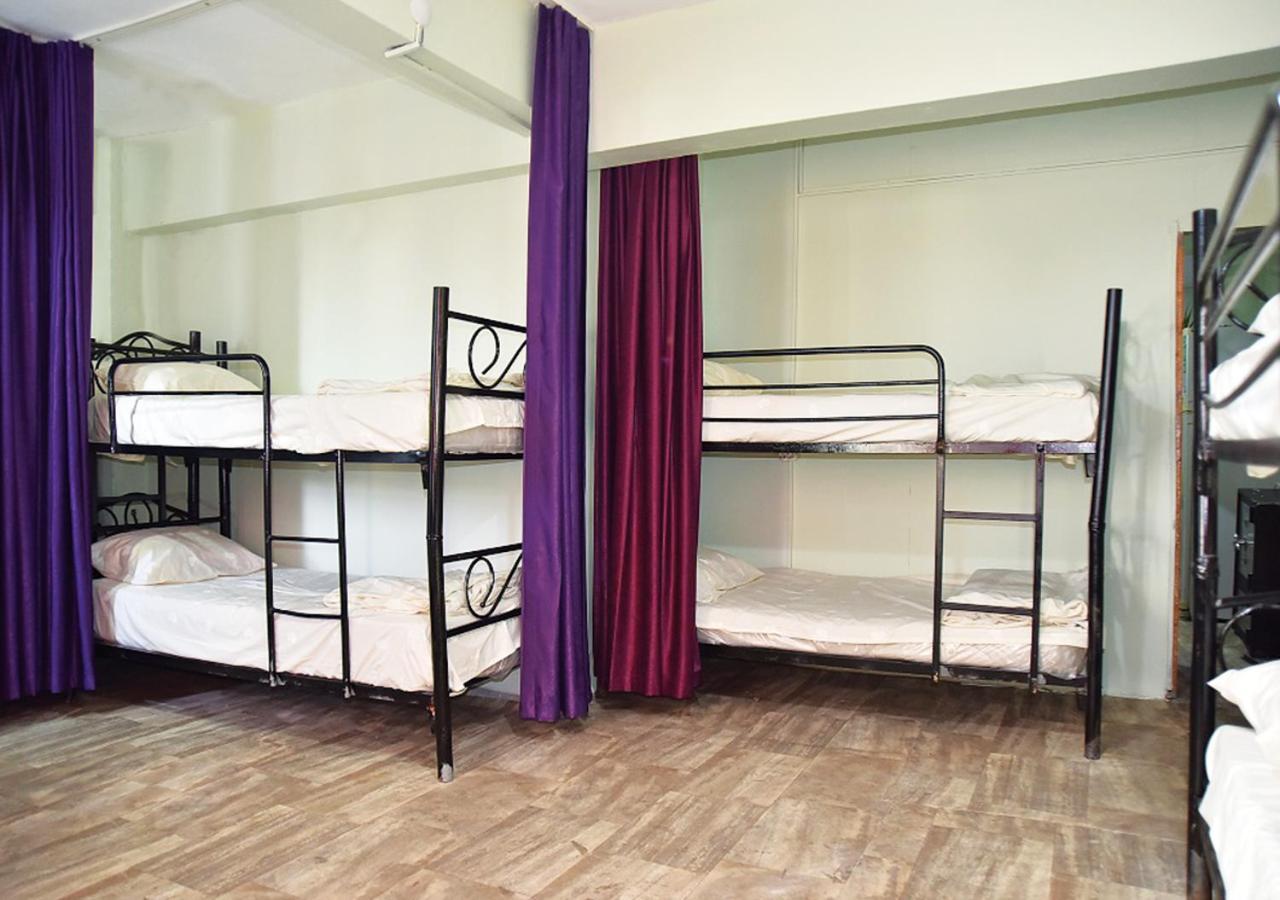 Nostalji Hostel Istanbul Bagian luar foto